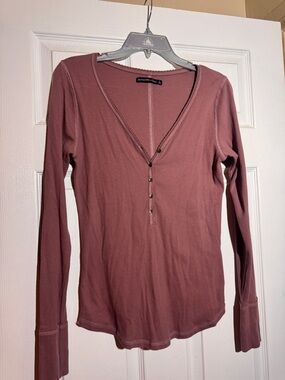 Abercrombie & Fitch Dusty Rose Long-Sleeve Henley Top